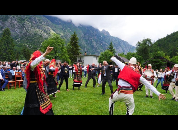 Cleaning Campaign for the Opening of the Tourist Season in Valbonë