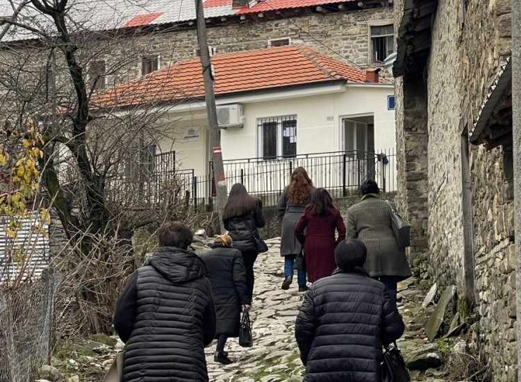 Exchange of experiences with local agritourism businesses-...