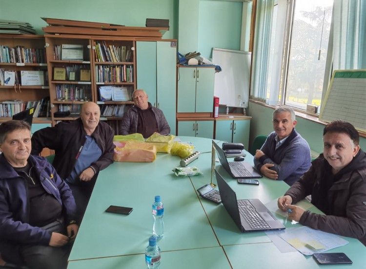 Meetings for Establishing a Network of Local Observers in Mavroves Park and Educational Activities with Schools