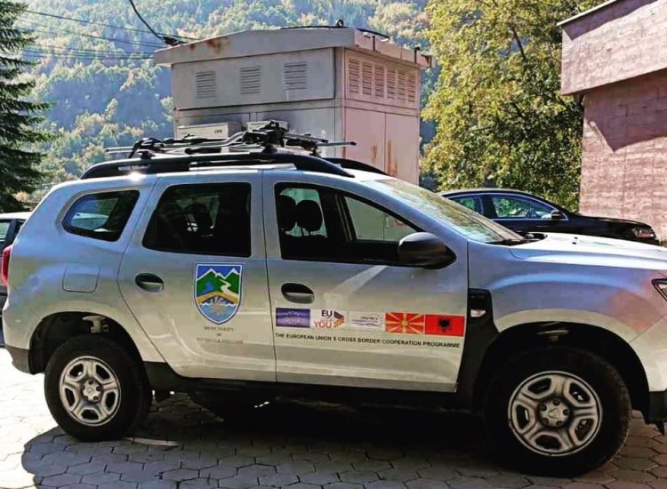 The new vehicle" Dacia Duster" for the needs of the Cross-border biking project