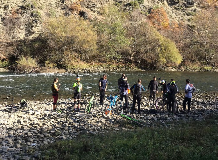 The visit of the tour operators on the trails