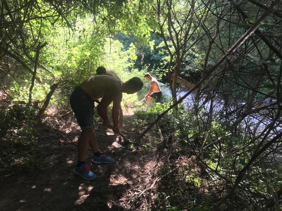 Volunteer Trail Building