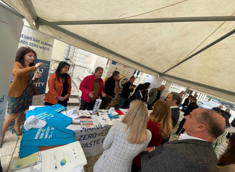 Waste Management Plan Following "Zero Waste" Philosophy