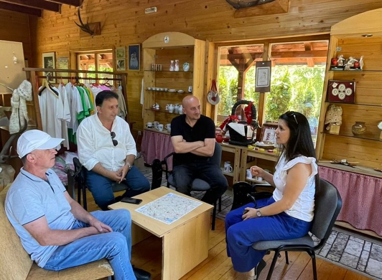 Meeting at the Sharr Mountain National Park Office on the Project "Protection and Sustainable Use of Transboundary Protected Areas in Sharr Mountain, Mavrovo, and Korab-Koritnik"